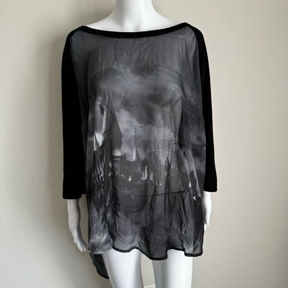 Torrid Harry Potter Hogwarts Castle Black Sheer Top Size 3 Halloween Magic - Picture 2 of 10